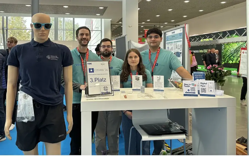 Messestand auf der electronica am Cosima Studierendenwettbewerb